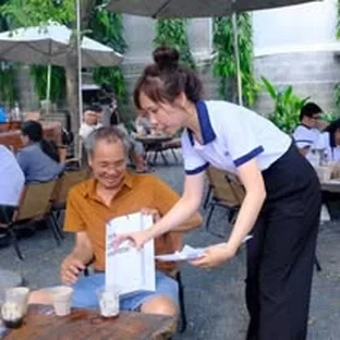 Hình ảnh hoạt động tư vấn xe tại Bình Thuận